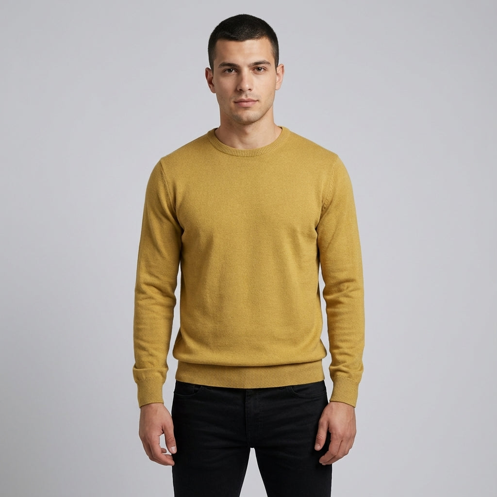 Плетен пуловер 'Градски изследовател' в цвят горчица