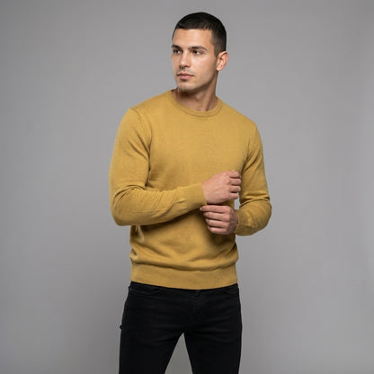 Плетен пуловер 'Градски изследовател' в цвят горчица